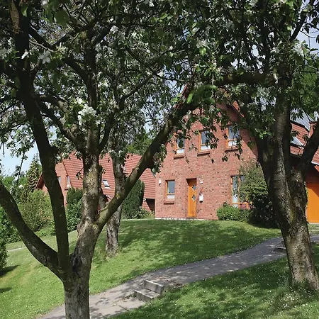 Three-bedroom Holiday In * Nieheim